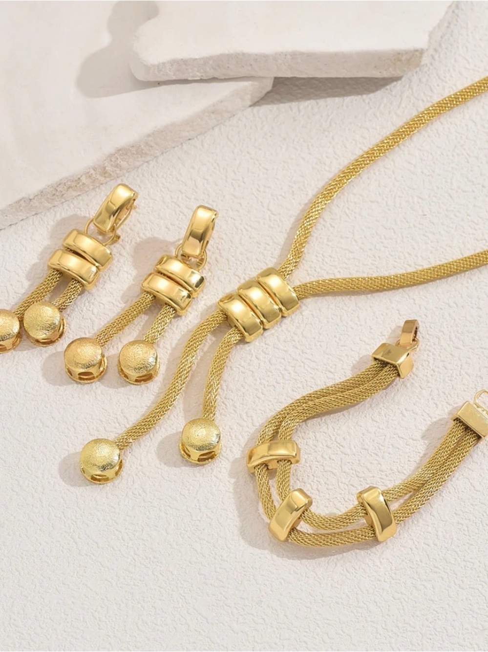 Gold Rope Lariat Necklace, Bracelet, Earring Set - NWOT - Picture 2 of 5